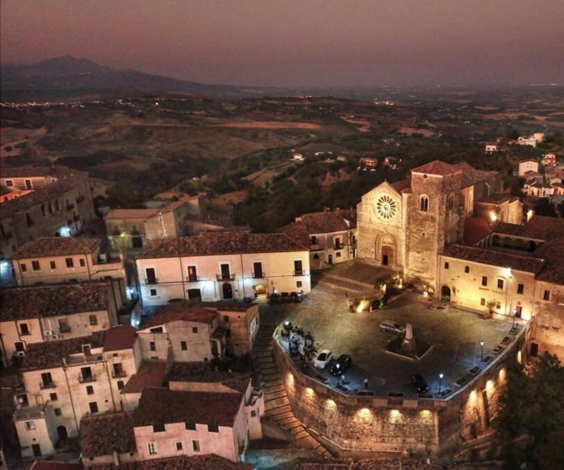 B&B Palazzo Pancaro Altomonte Eksteriør billede
